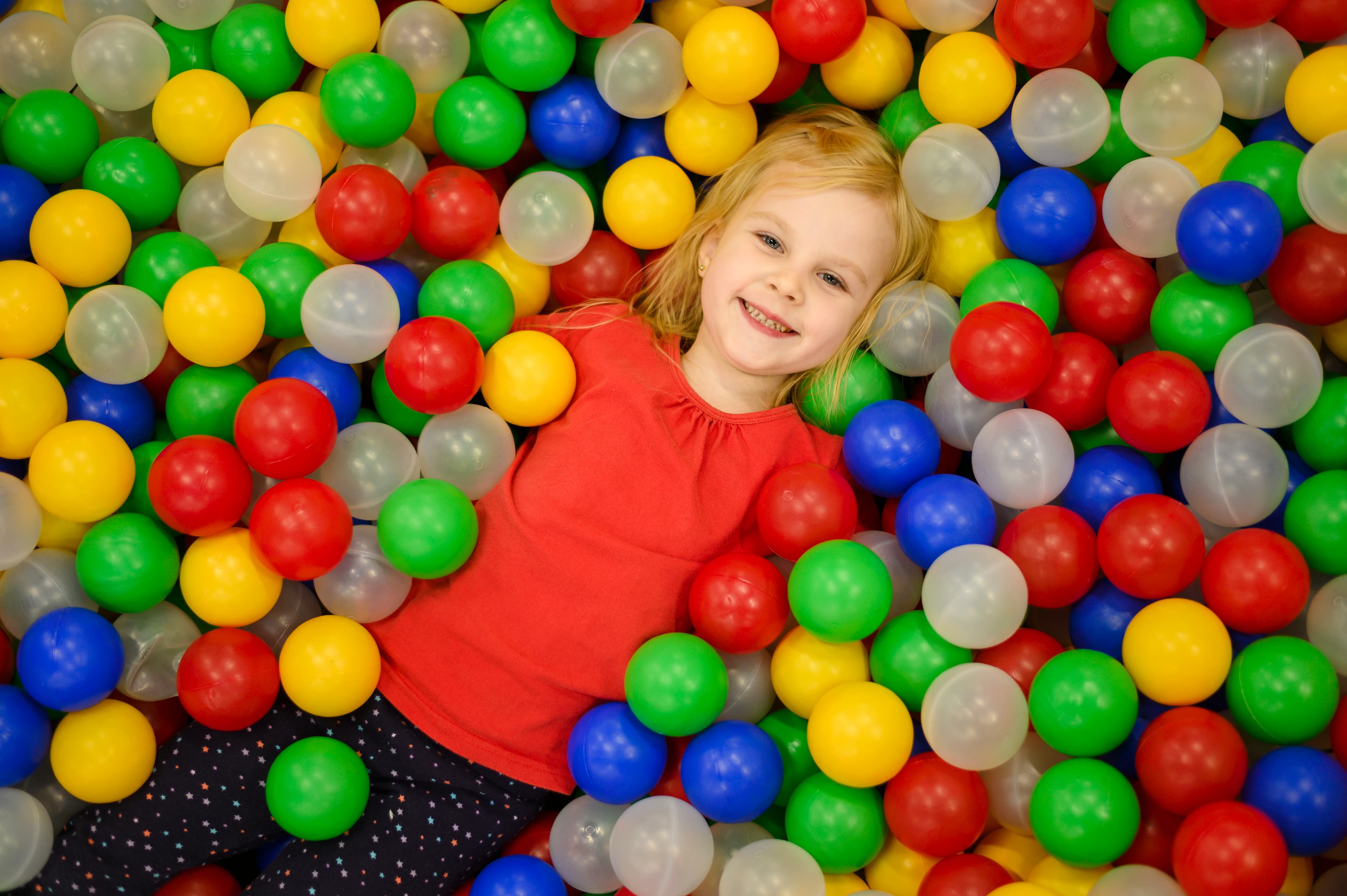 Children playing in Foam Dome